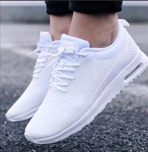 white women nike sneakers sale